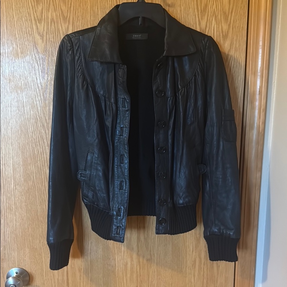 Black Bomber Jacket with Ribbed Cuffs and buttons